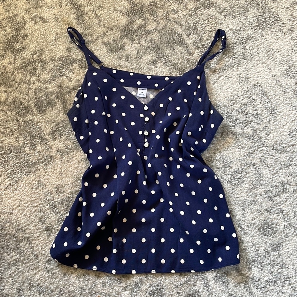 Old Navy top